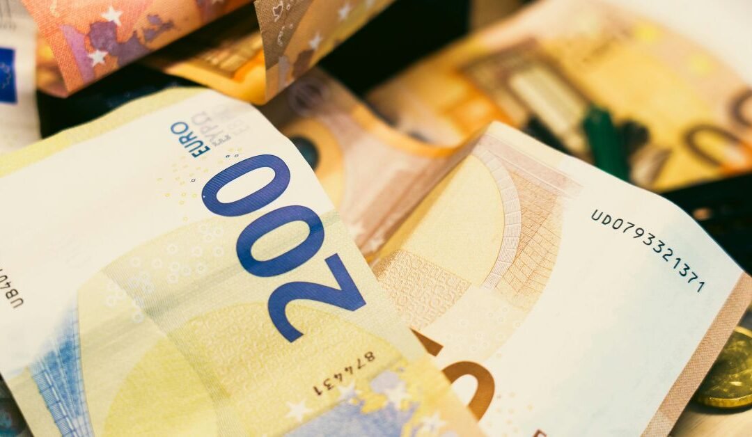 Complete EU Pay Transparency Directive Compliance Guide