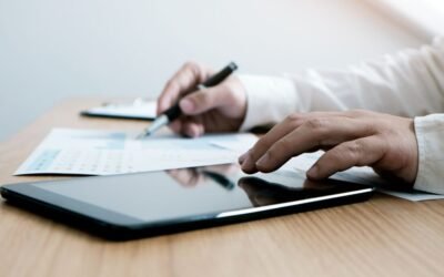 9 HR Compliance Challenges & Solutions | Complete Guide for 2026